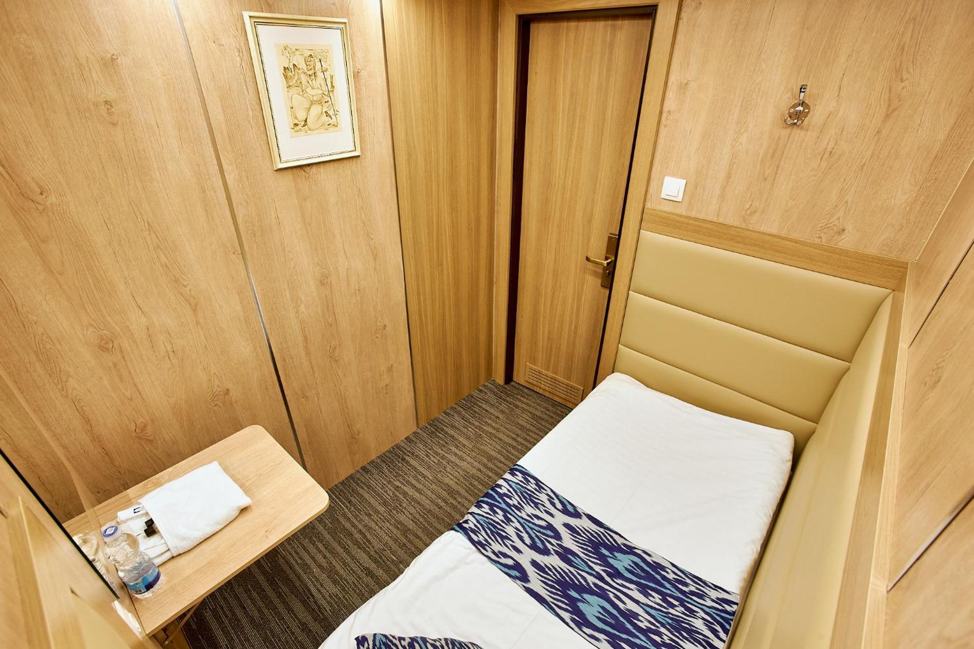 Qo'Noq Tashkent Airport Hotel Sleep Lounge & Showers, Terminal 2 - Transit Only Exterior foto